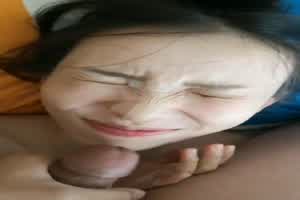 期待精液射的满嘴都是最后假装不开心  背景图片