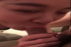 外商高层女主管与客户的淫荡应酬  背景图片