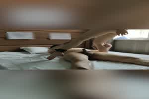 黑丝JK学妹偷情 在大鸡巴爸爸的鸡巴下变成淫荡的骚母狗 淫荡的模样只给爸爸看  背景图片