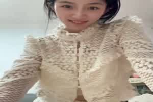 火影忍者情报社被片姐占领，仅凭奥义骚逼术就侵略了火影大家族  背景图片