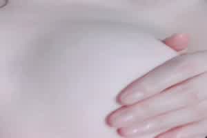 原创 樱桃 蓝色格子比基尼抠逼喷水大特写  背景图片