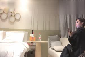 约炮约到长得像唐嫣的骚女狂操内射  背景图片