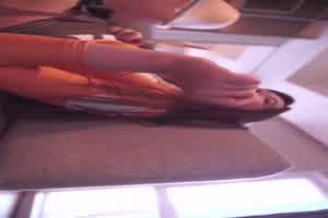 美女私拍流出  背景图片