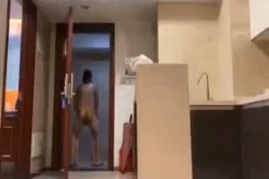 门事件 打炮就打炮，非要玩户外移动！  背景图片