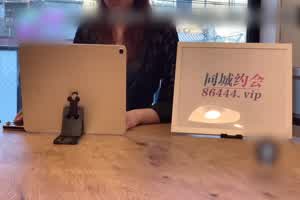 91制片明步奈 姐姐给弟弟约啪闺蜜  背景图片