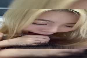 大一乖巧JK妹妹足交手撸射了一脚，美脚看了就想舔  背景图片