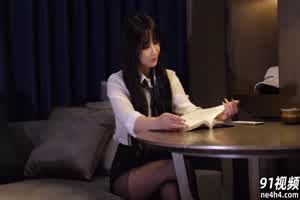 付费视频_papi酱  背景图片