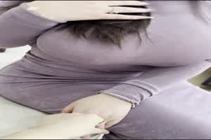 九儿 超极品肉感姐姐藏不住的巨乳嫩嫩的逼逼 西红柿沾点水来吃味道更佳  背景图片