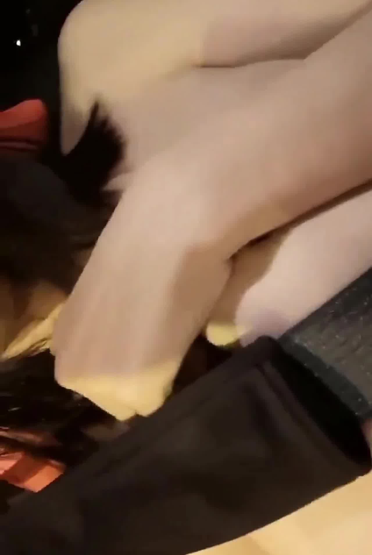  哪个才是你的大奶宝贝？ 小孩子才要做选择 我都想要肏 的剧照9