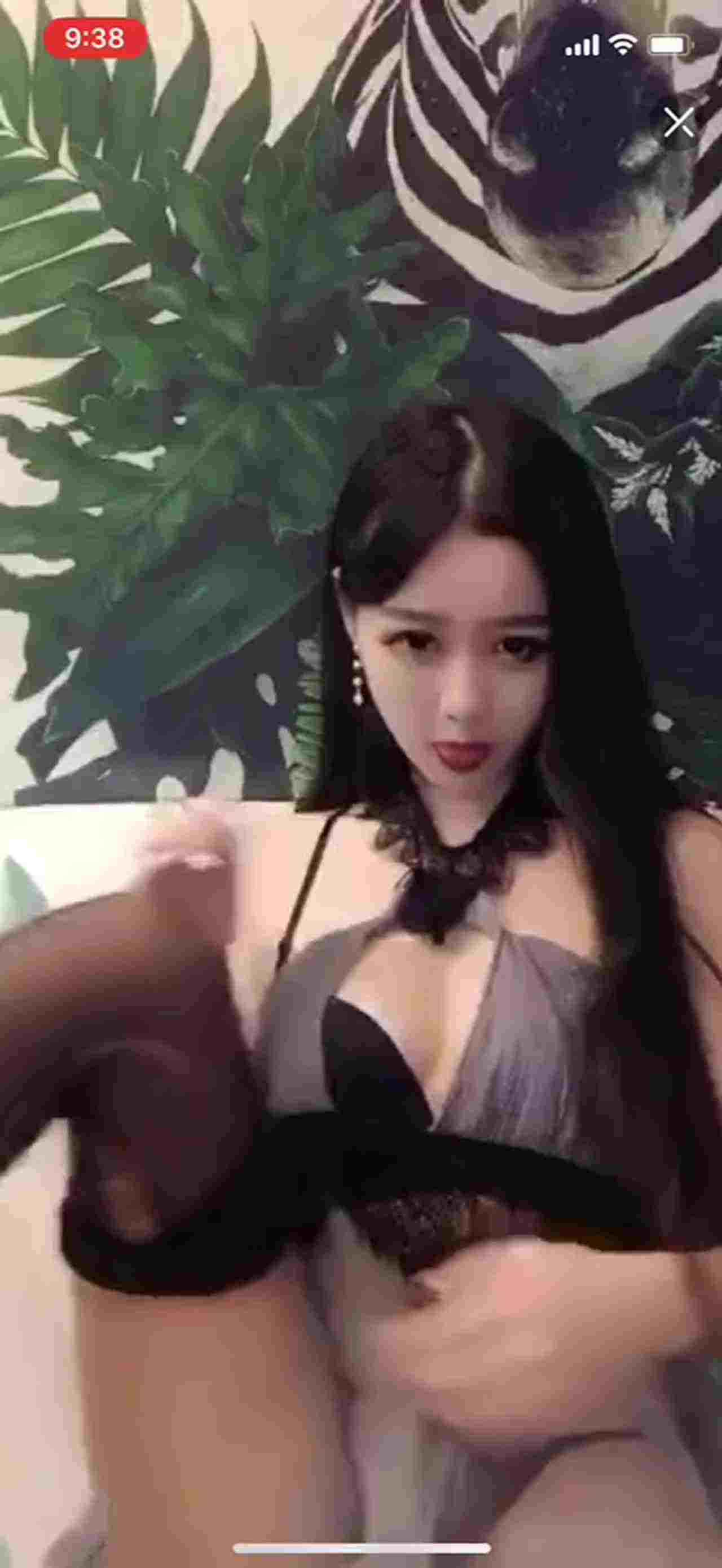  声音淫荡，记得关声音 的剧照8