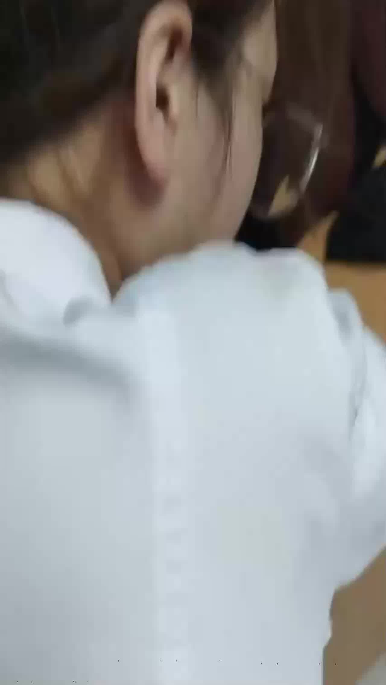  女护士是有多好看？江苏无锡一医院两名科室主任因女护士打架一人住进ICU？ 的剧照8