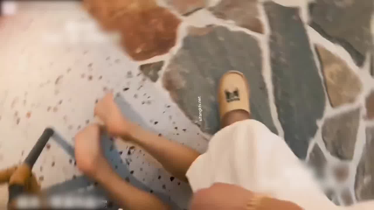  第三集《全国巡操》姐夫哥 傲娇小护士替小哥哥治疗性爱 的剧照7