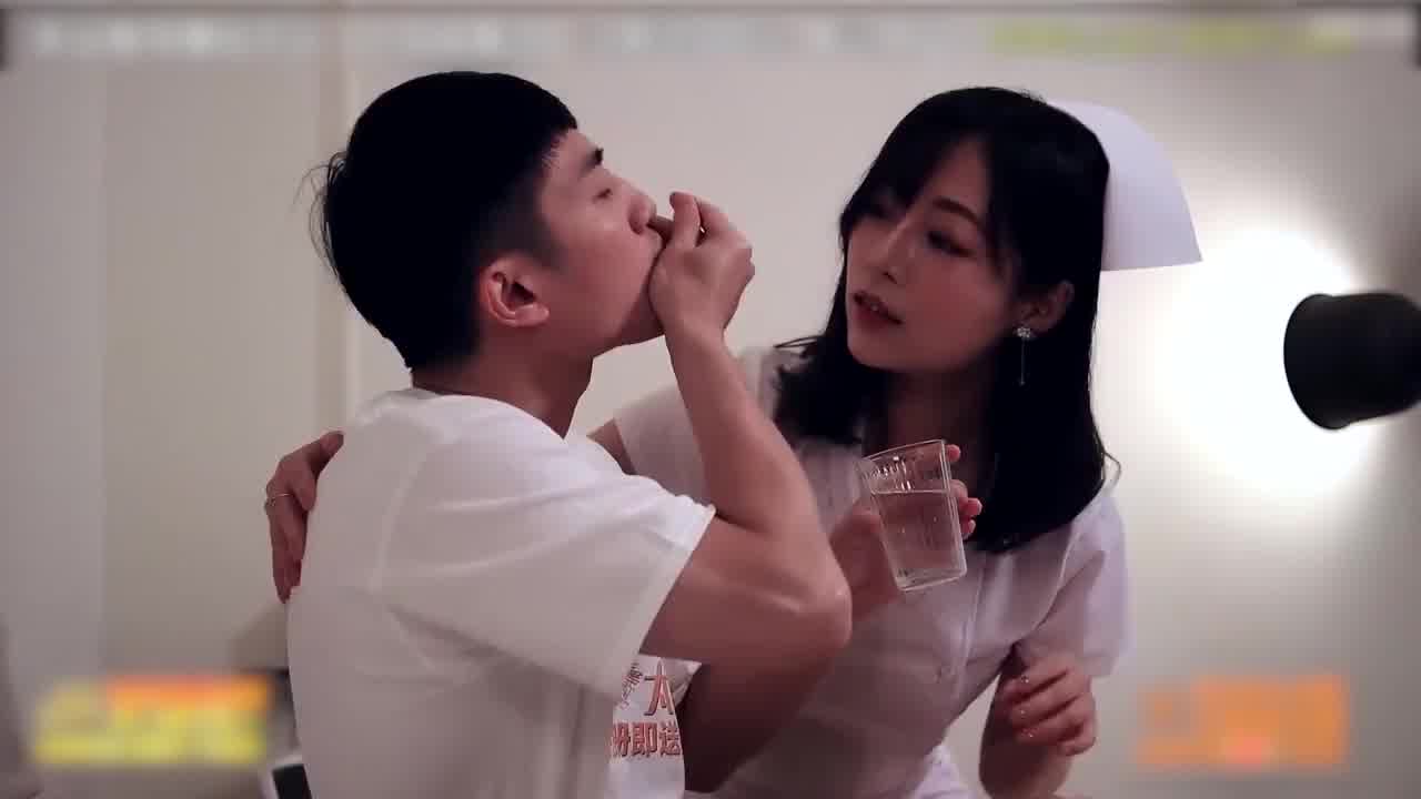  麻豆 老男人暗夜迷奸 亲身上门护理湿 的剧照3