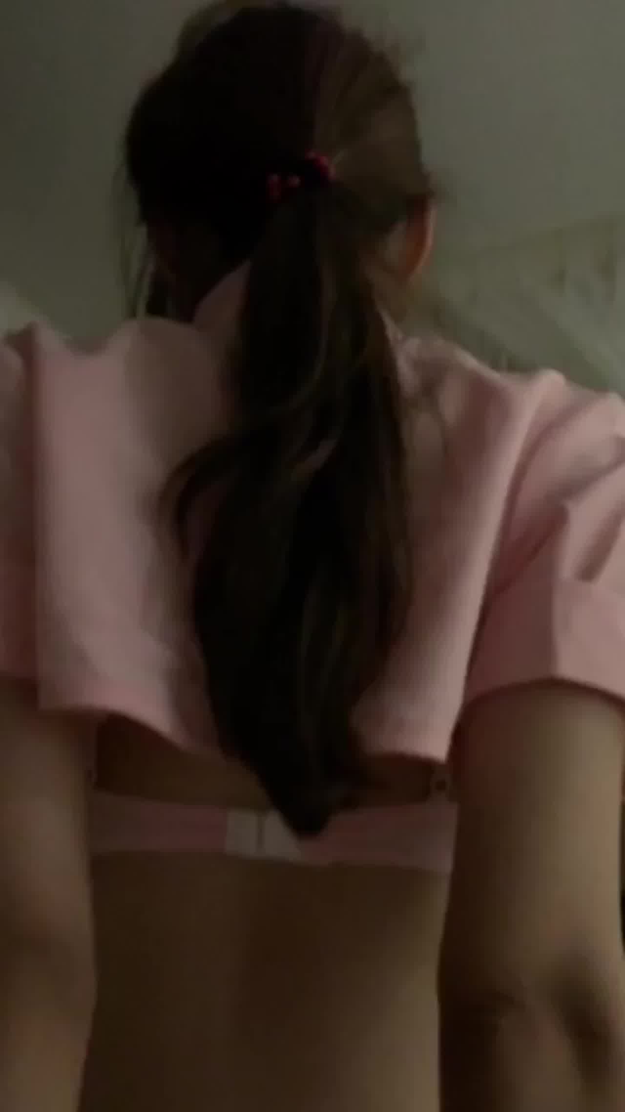  七夕90后老婆护士装 的剧照8