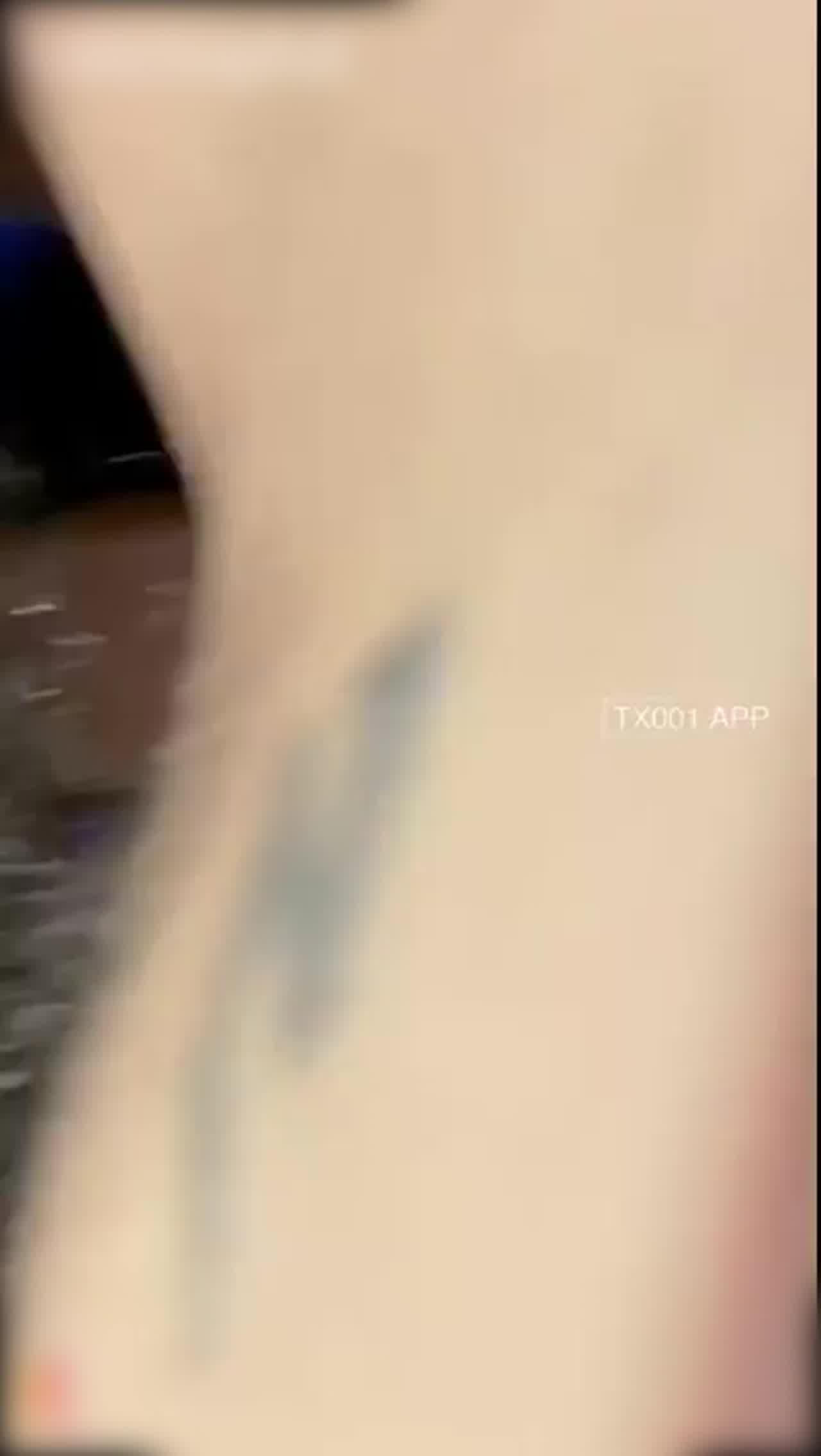  小二先生 性感大长腿正妹对镜拍 狂打屁屁 真的好会骑马 完整版 的剧照5