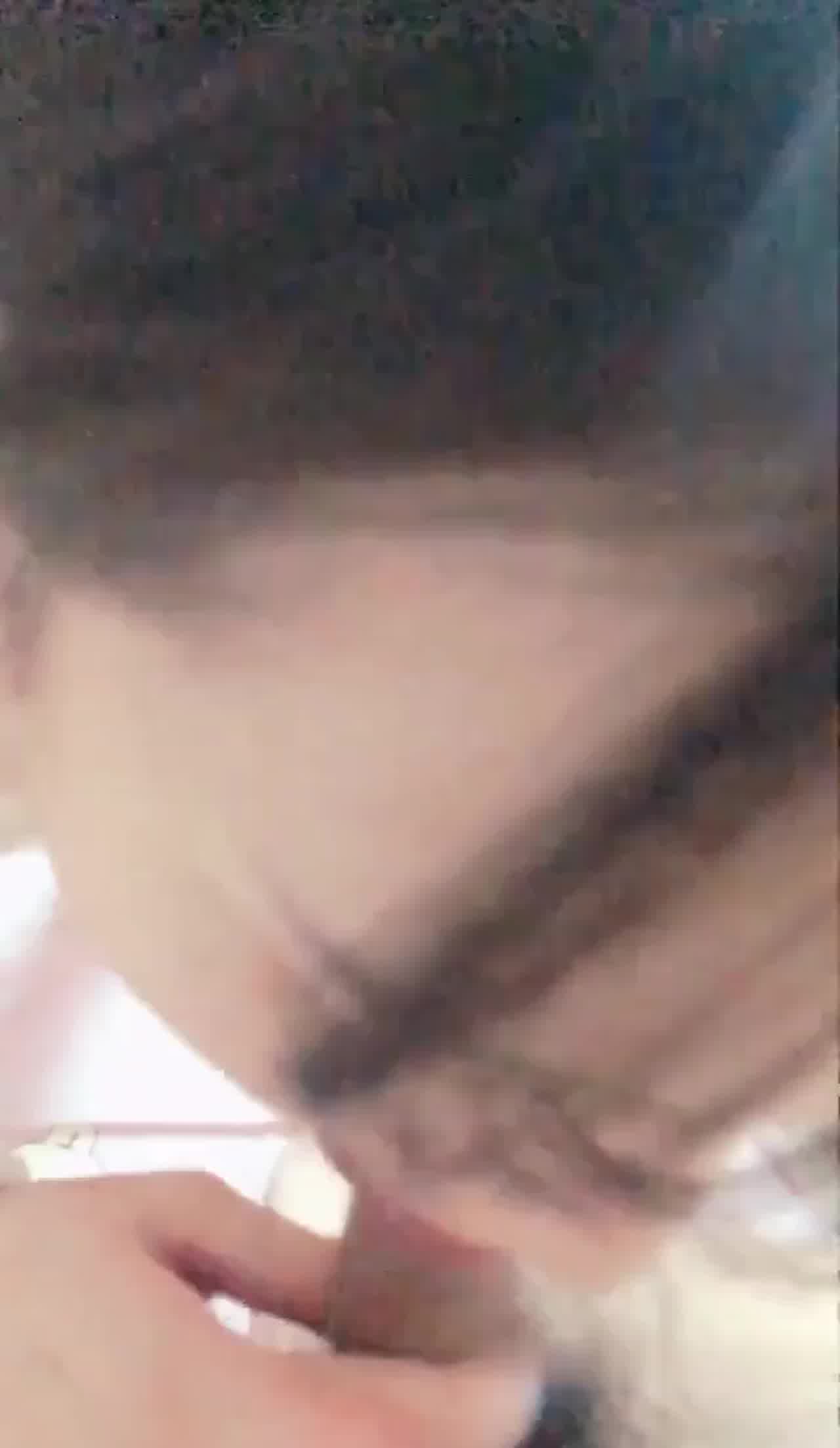  肆意玩弄摧残小萝莉超粉嫩穴 的剧照3