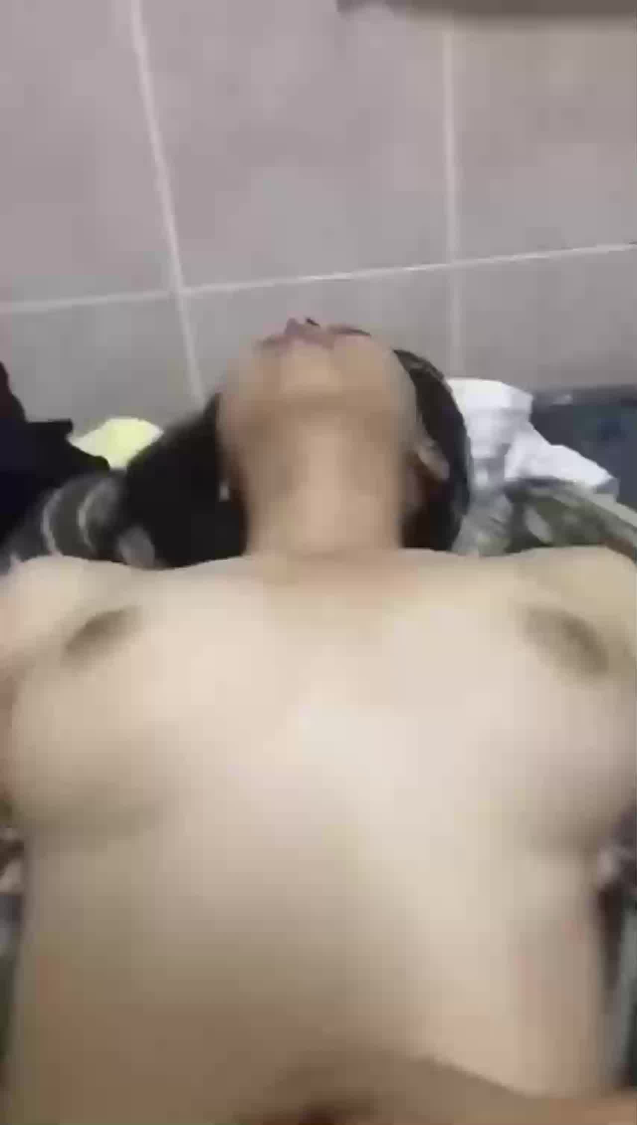  又是一个被渣男玩弄感情的高中小妹 的剧照1