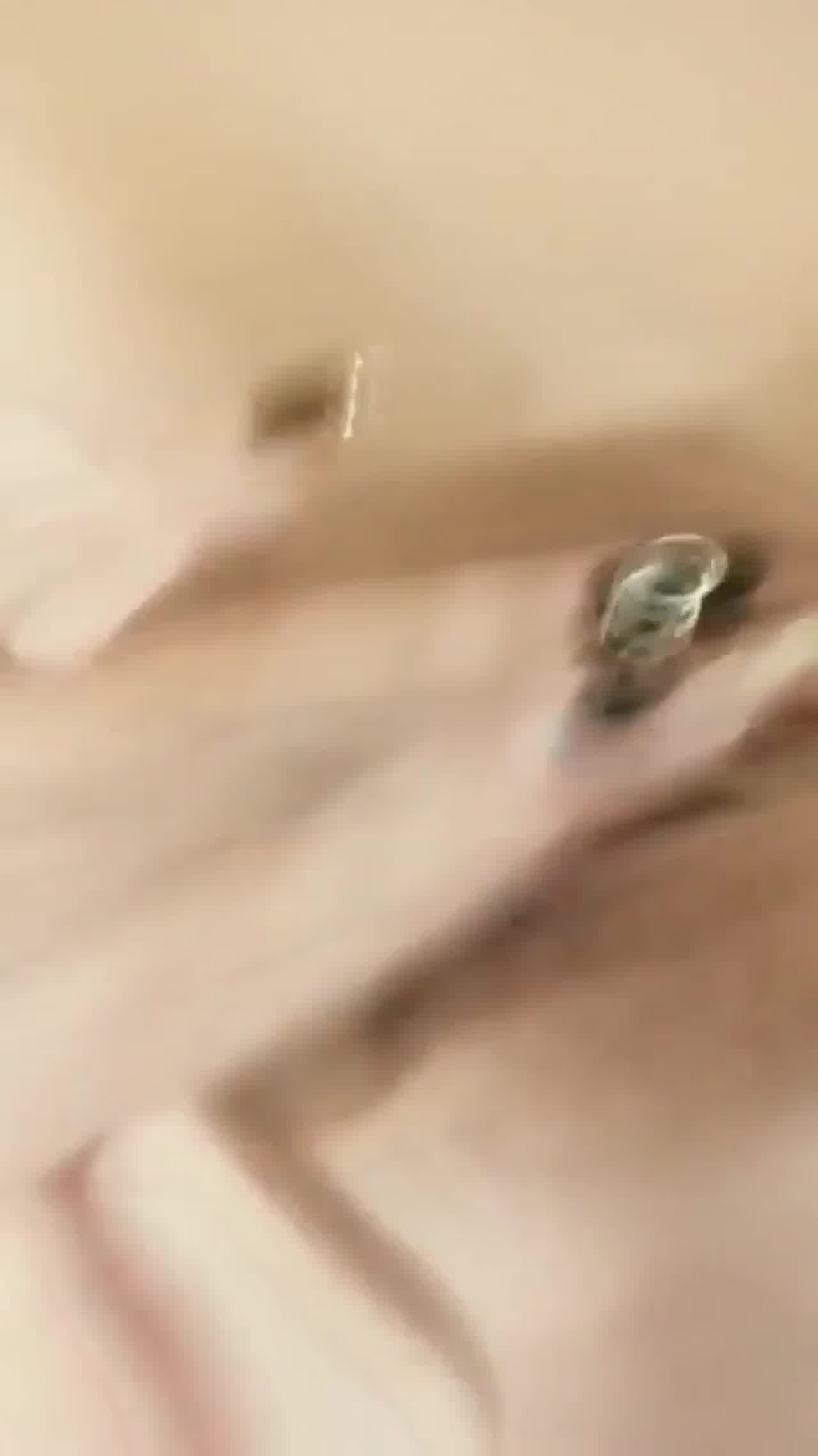  超美大学生御姐丑曦大尺度自拍 的剧照9