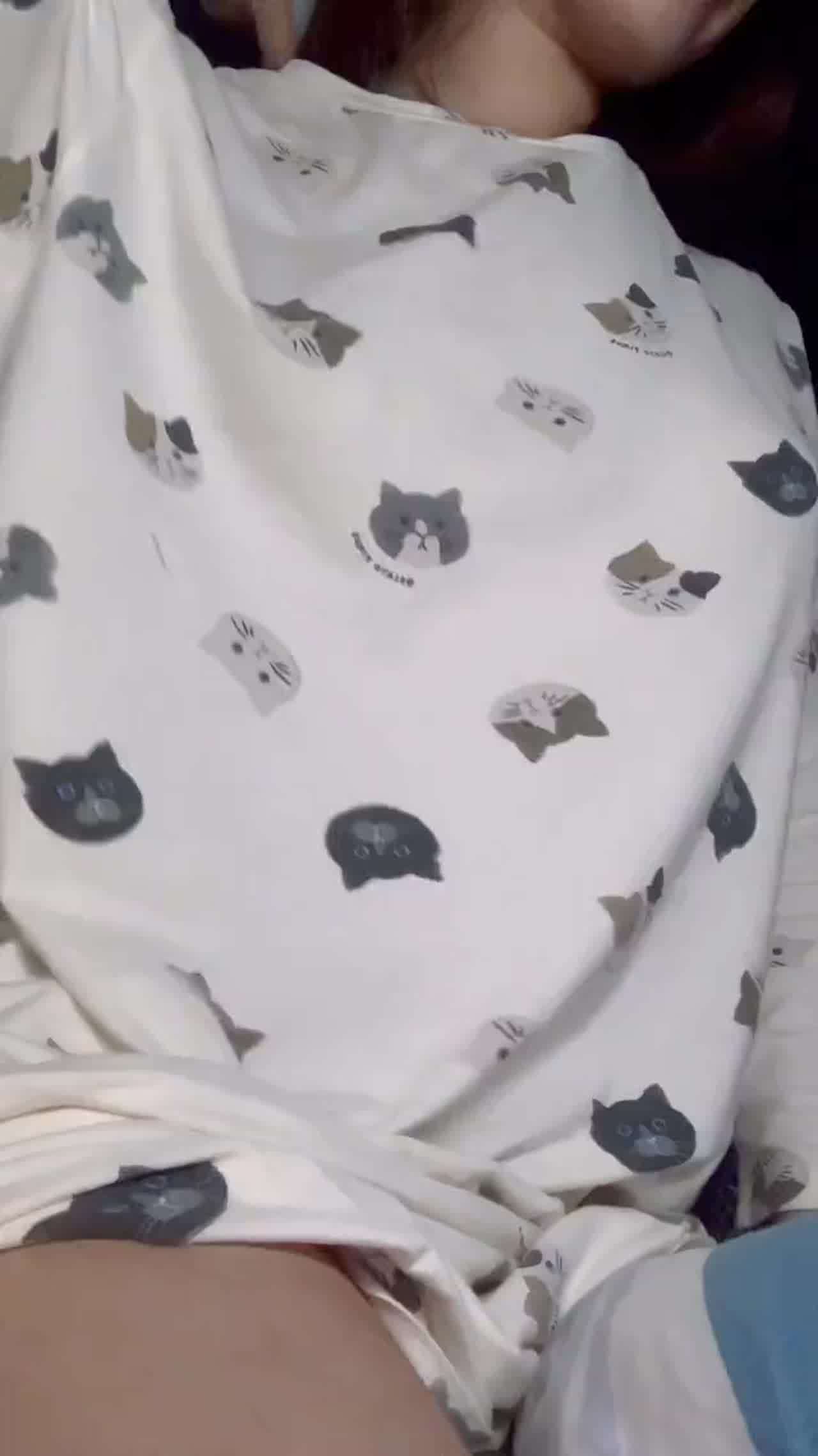  灯光裸体变装 的剧照9