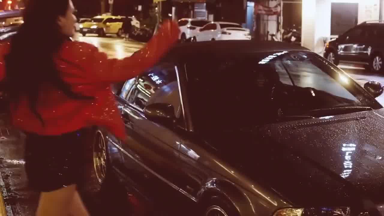  「古惑仔」让我们一起致敬，属于你我年少时的回忆。曾经那么辉煌的记忆，陈浩南多人群p强奸小太妹 的剧照2