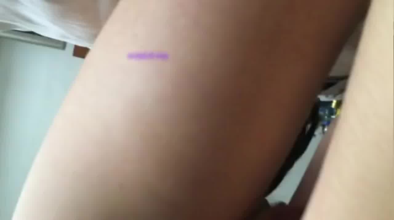  约炮身材高挑气质好美女，清晰淫语对白，不让拍就硬上 的剧照3