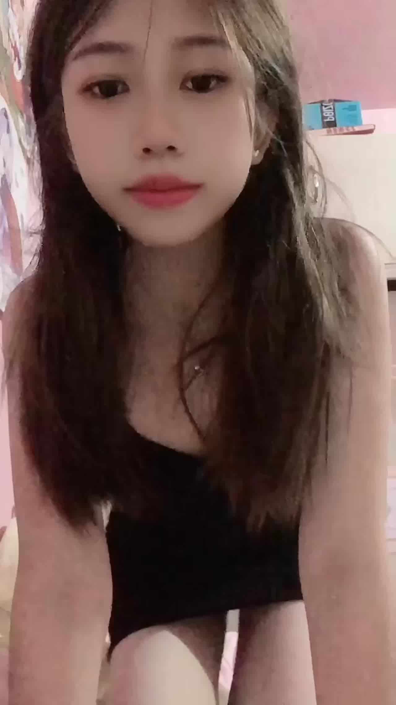  太无聊了小小的冒个泡 的剧照9