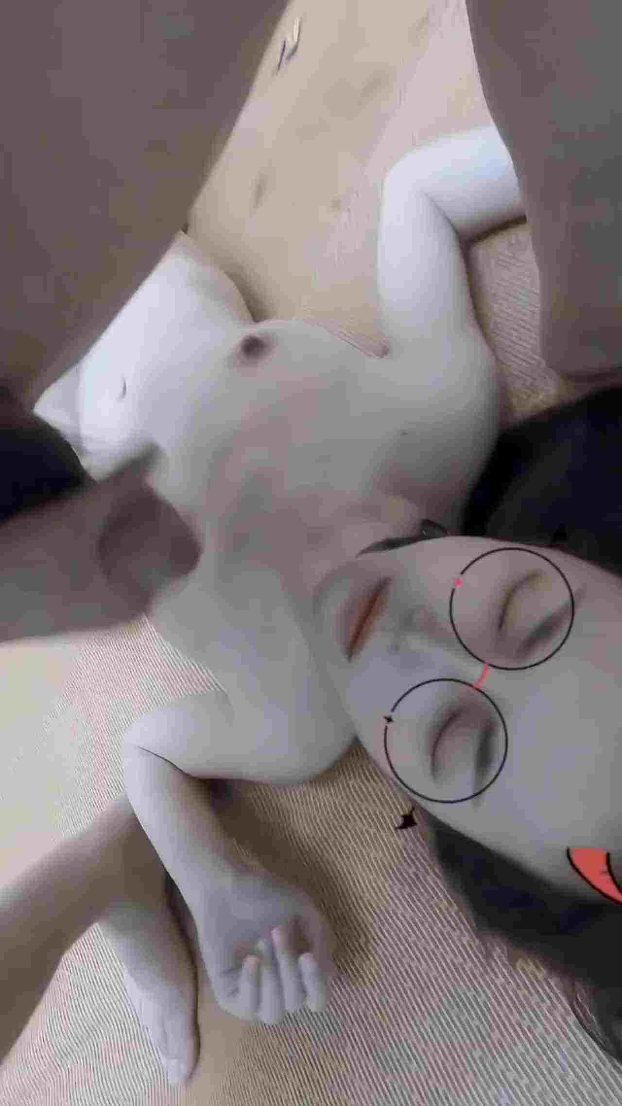  母狗户外撒尿+小母狗必须颜射!哥哥们 的剧照5