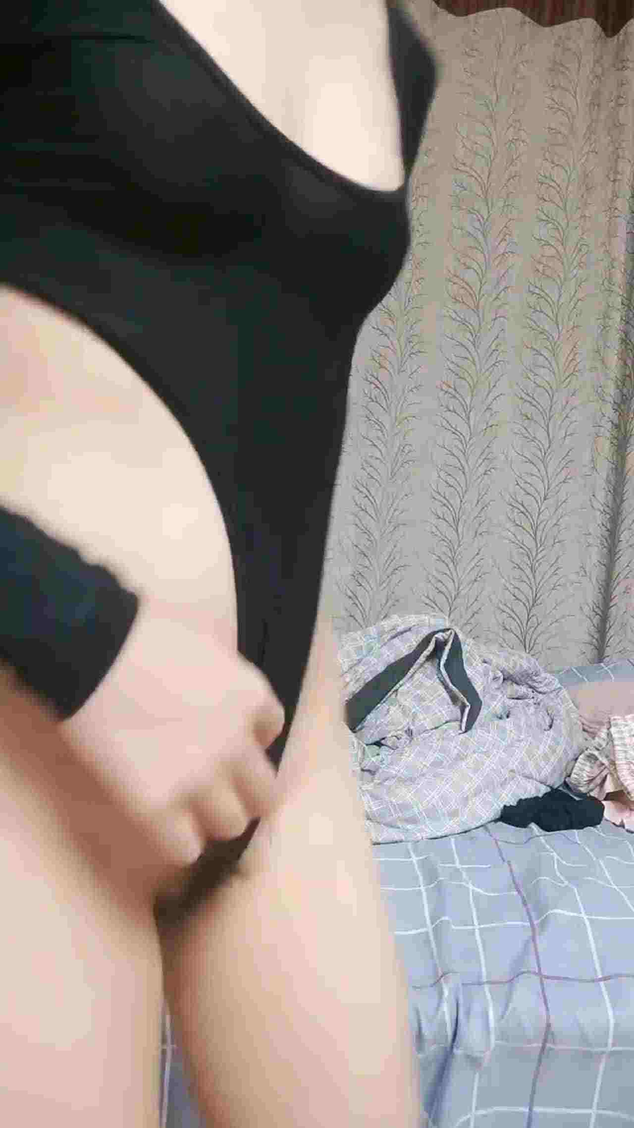  十柒学姐 黑丝主播爱爱时狂叫爸爸 完整版 的剧照6