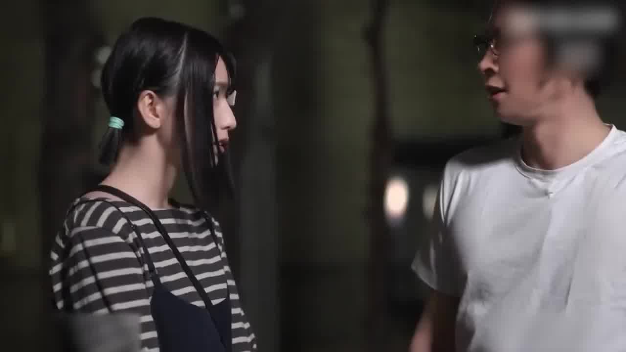  和两位学校校花3P 的剧照7