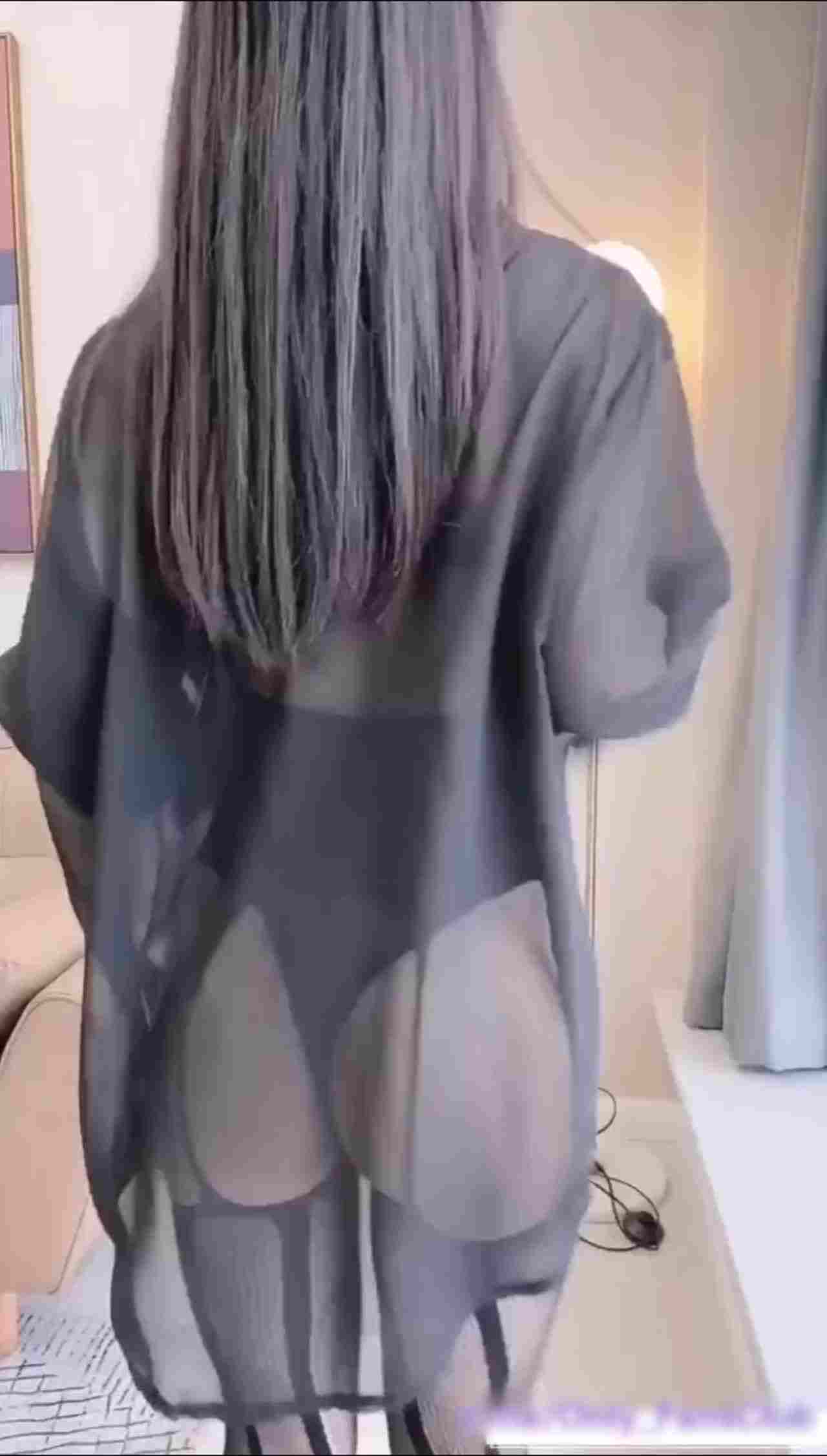  黑丝情趣公主太可爱了吧！！ 的剧照2