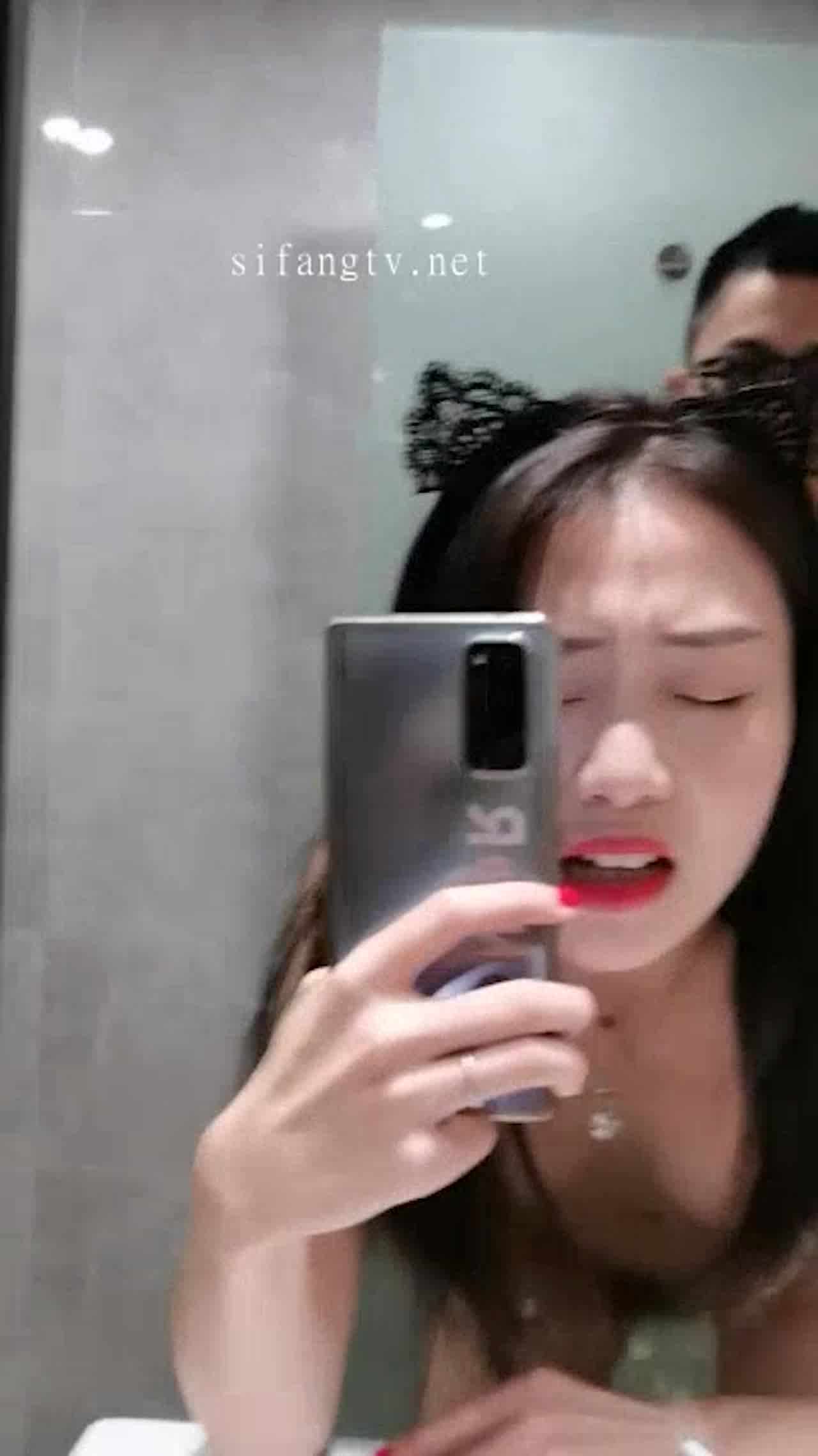  浓密阴毛熟女性欲旺盛每天都要干 的剧照2