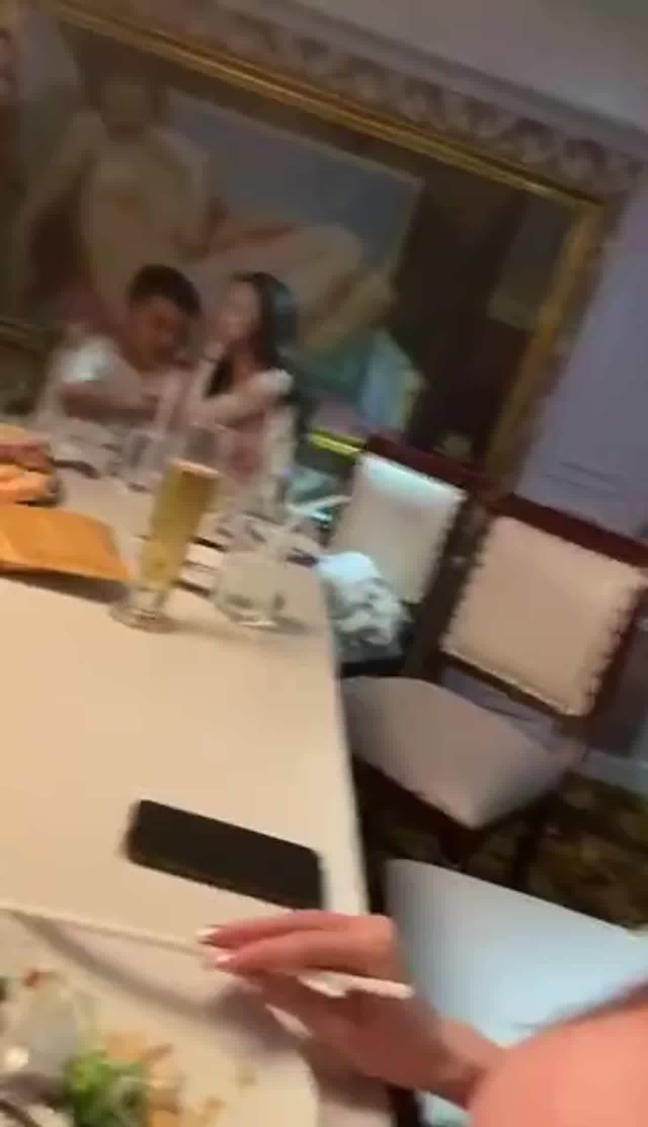  有没有要一起来吃饭的，全荤宴 ！ 的剧照6