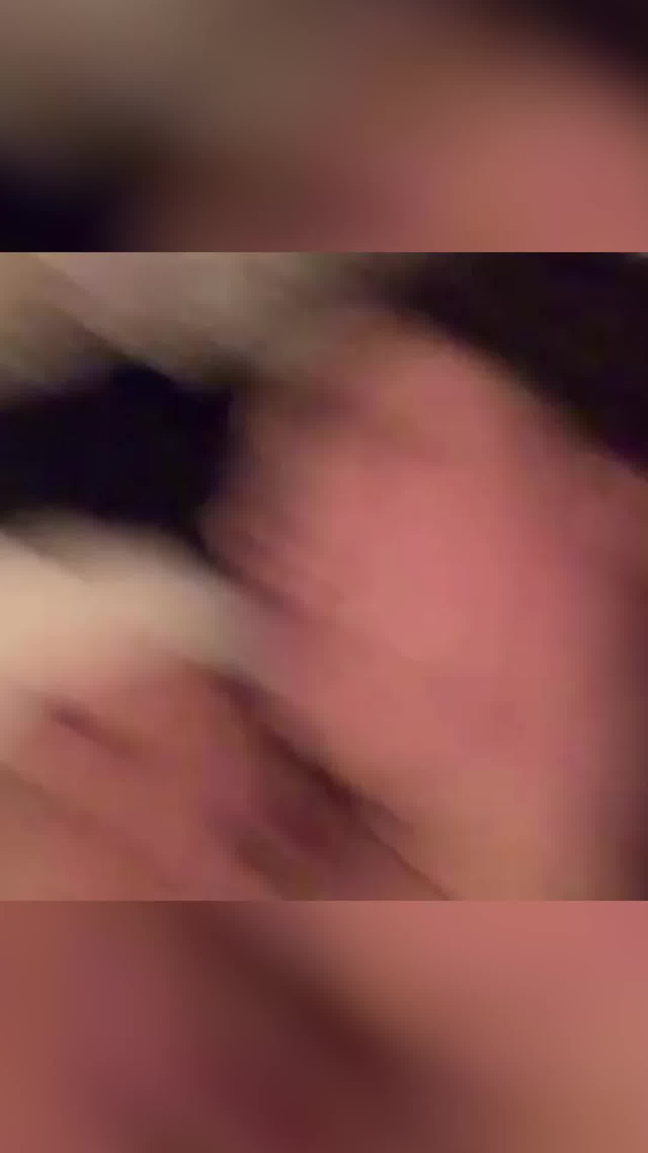  【极品泄密】超美清纯反差G奶女神，啪啪洗澡视频流出，美艳的女神店员，私底下被猛男在床上干 的剧照3