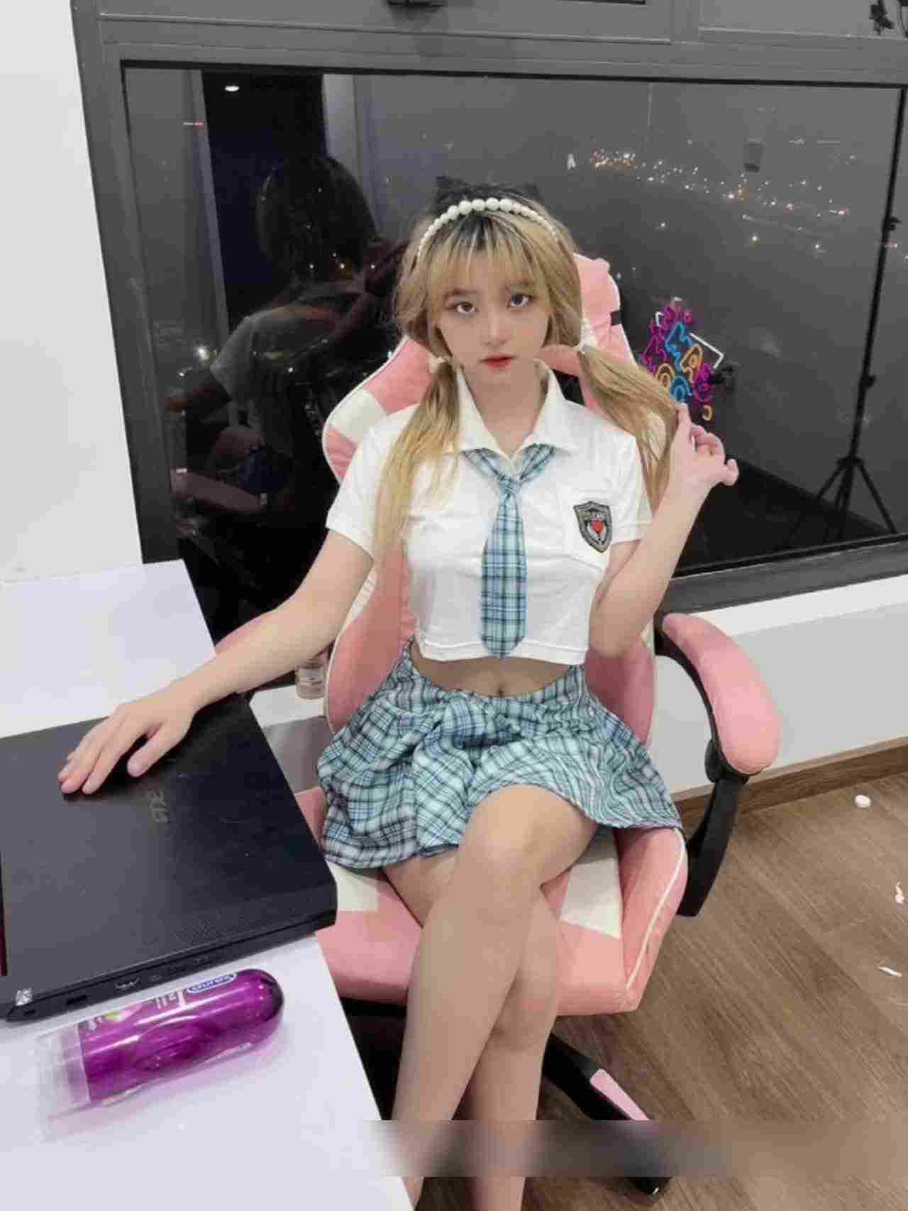  女主播的私下一面 的剧照6